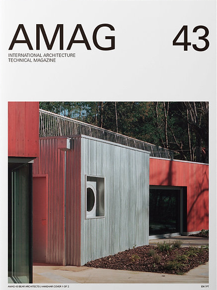 AMAG 43 BEAR / HANGHAR